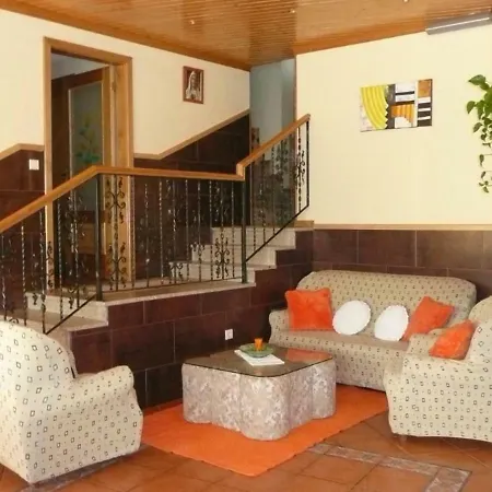 Casa Com Piscina E Barbecue Em By Iziboo Kings Cabeceiras de Basto