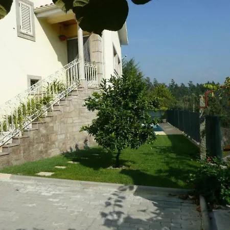 Casa Com Piscina E Barbecue Em By Iziboo Kings * Cabeceiras de Basto