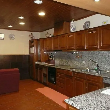 Casa Com Piscina E Barbecue Em By Iziboo Kings * Cabeceiras de Basto